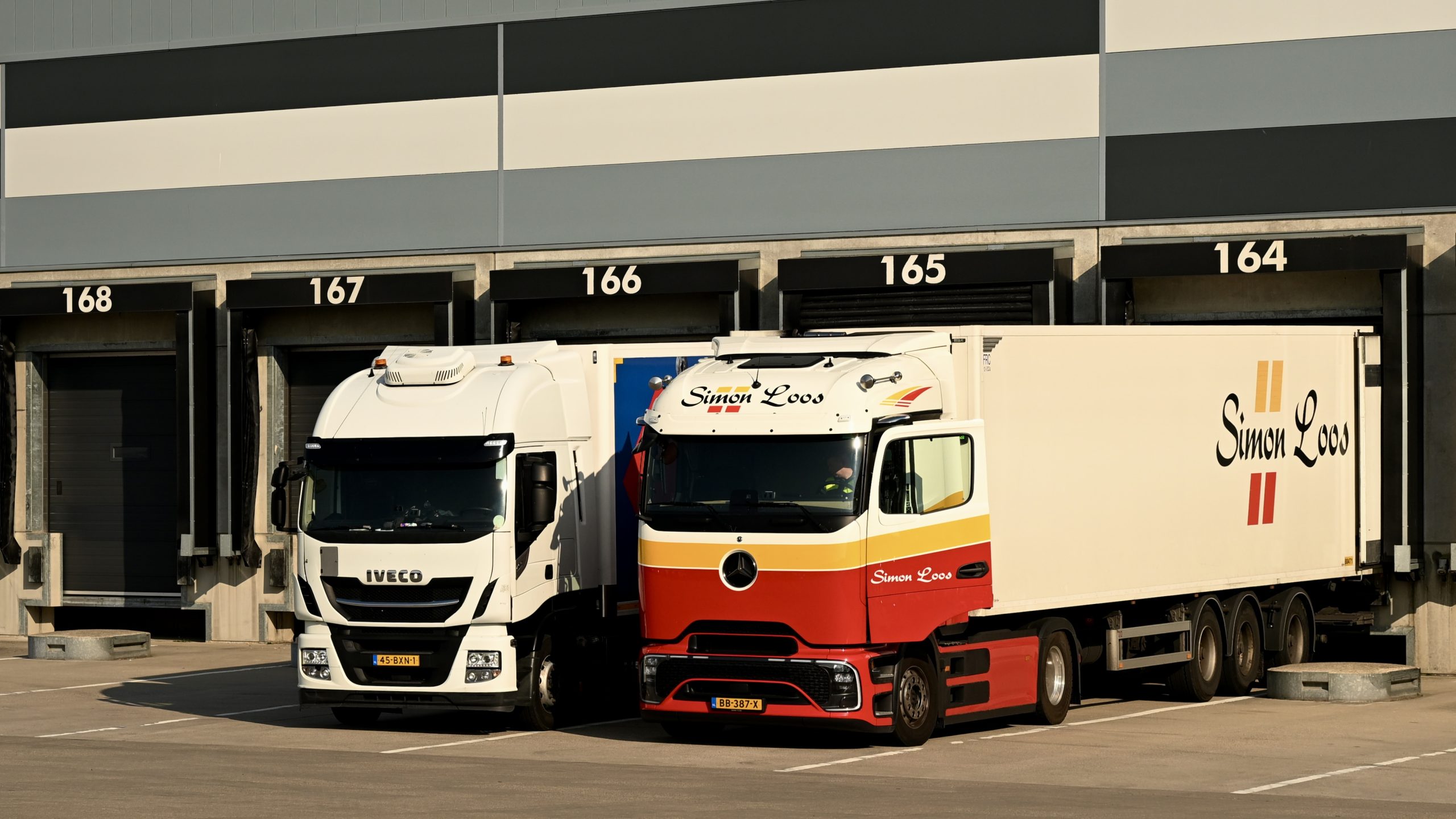 Vrachtwagen Park15